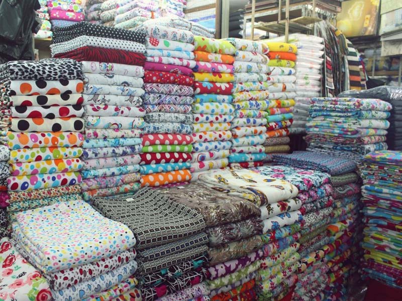 Chợ Hôm - Chợ vải Hà Nội