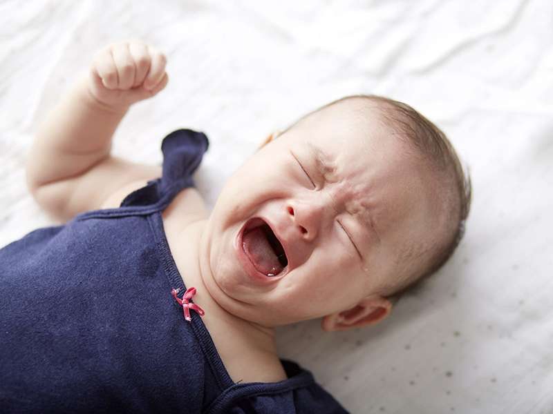 lý do trẻ sơ sinh khóc nhiều