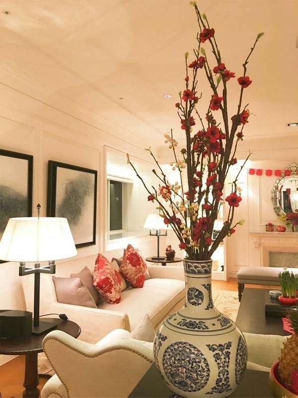 đồ trang trí phòng khách ngày tết- Bình hoa cổ điển