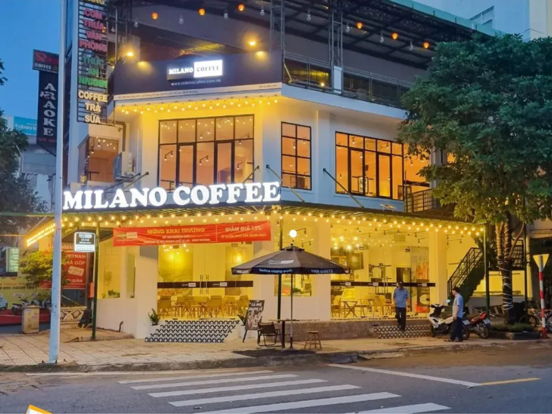 Milano thu hút những người yêu thích cà phê truyền thống