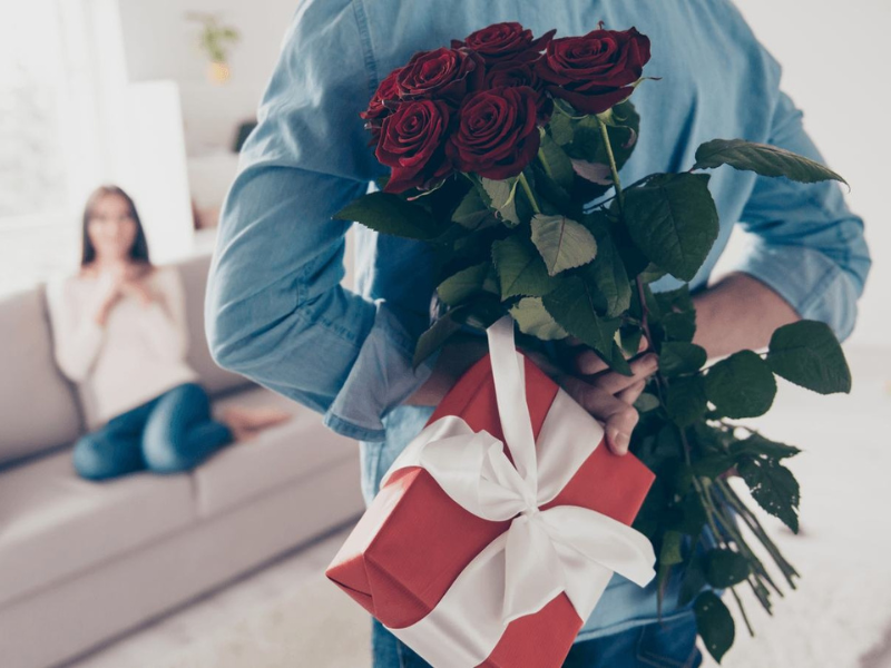 10 Quà Tặng Valentine Cho Nữ Khiến Nàng Xao Xuyến