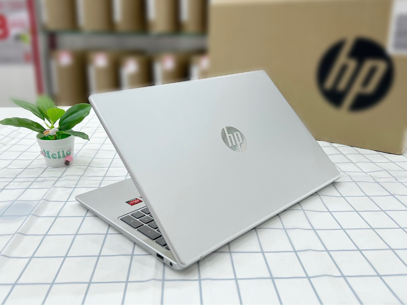 Laptop HP 15-fc0093dx Ryzen 5-7520U